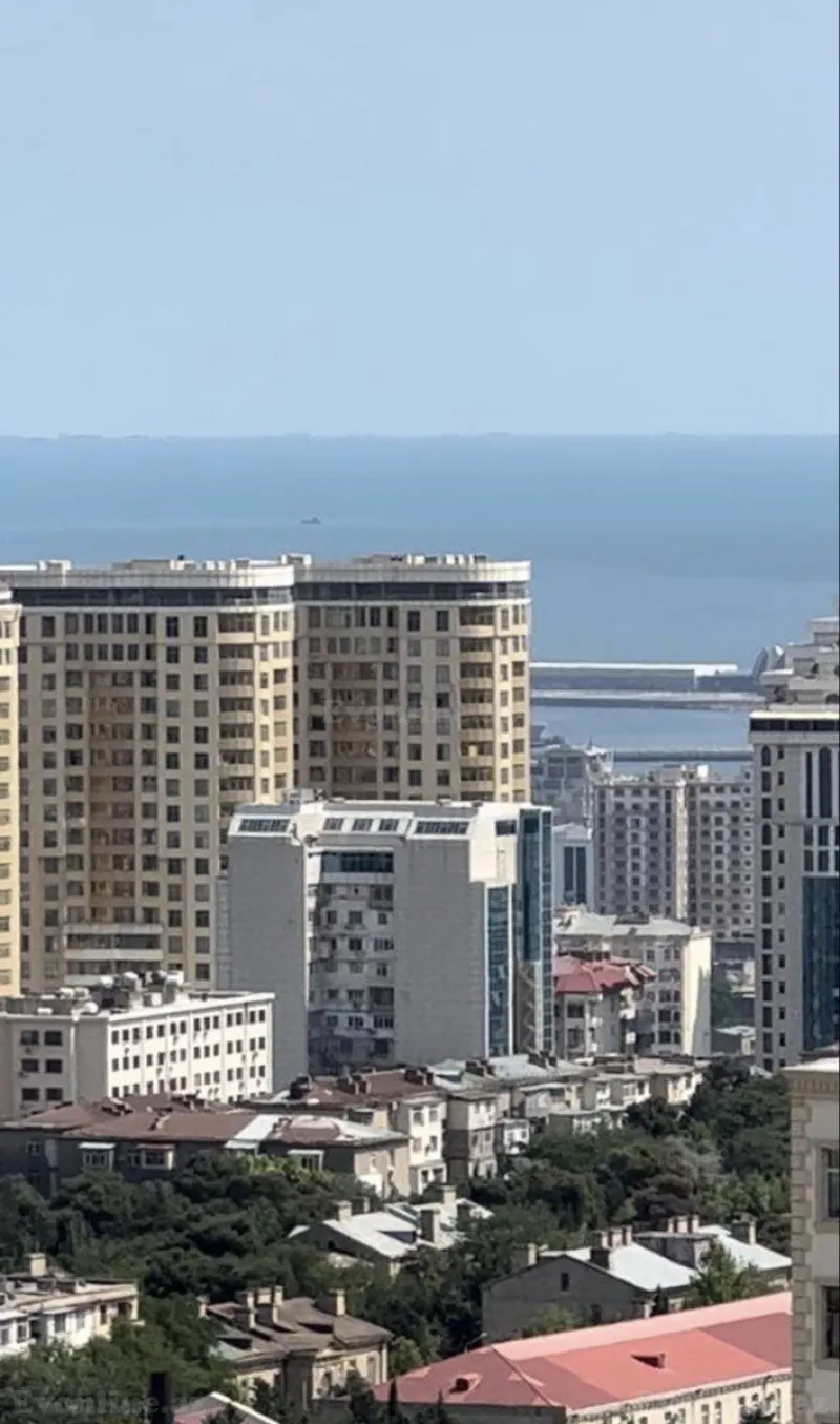 Satılır 3 otaqlı Mənzil Yeni tikili 148.5 m² 8 Noyabr m. - şəkil 3