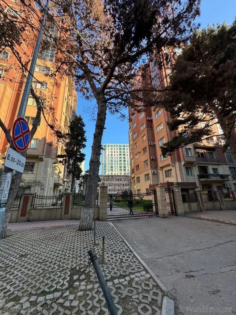 Satılır 4 otaqlı Mənzil Yeni tikili 190 m² Gənclik m. - şəkil 6