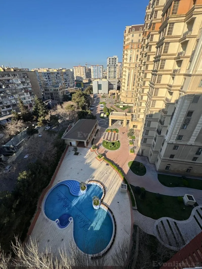 Satılır 4 otaqlı Mənzil Yeni tikili 190 m² Gənclik m. - şəkil 12