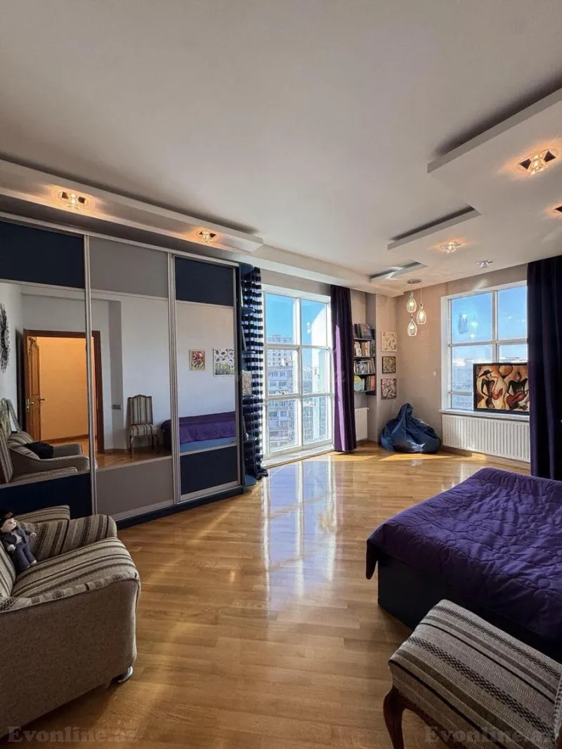 Satılır 4 otaqlı Mənzil Yeni tikili 190 m² Gənclik m. - şəkil 13