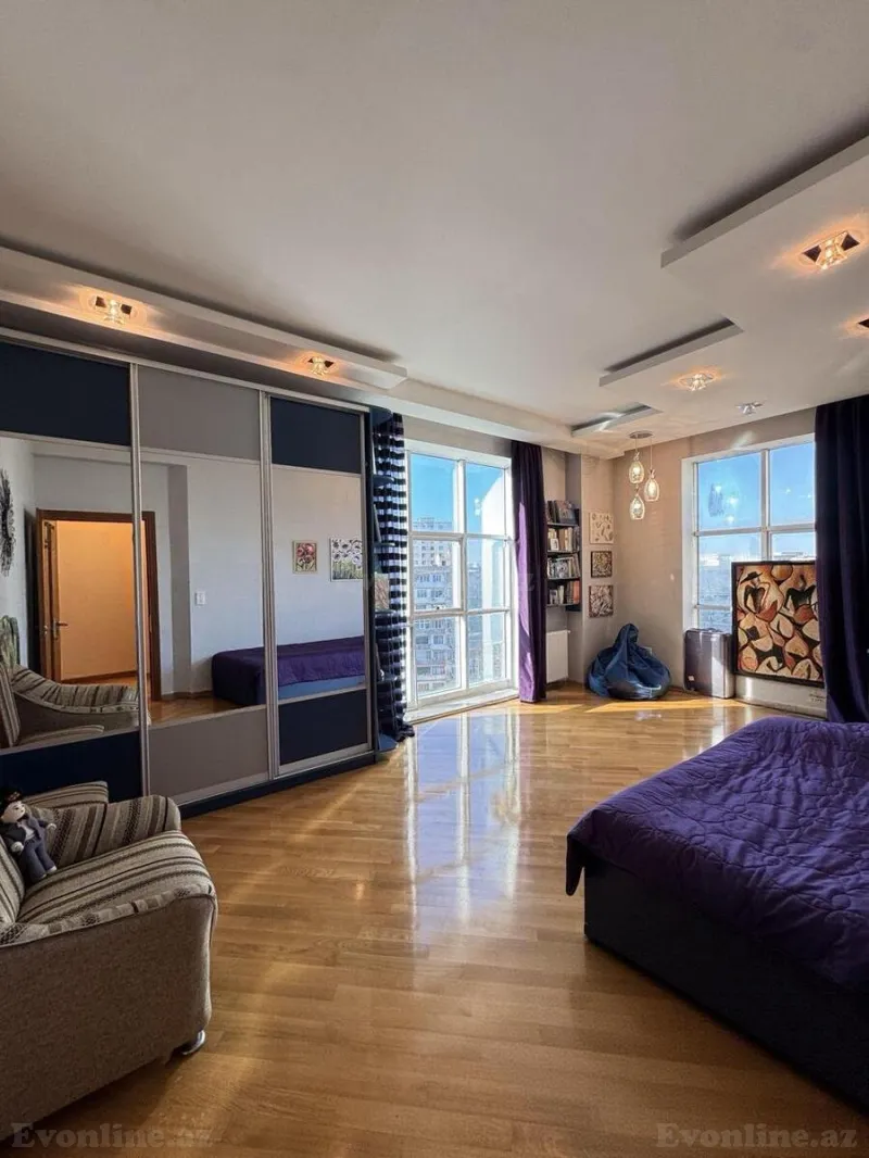 Satılır 4 otaqlı Mənzil Yeni tikili 190 m² Gənclik m. - şəkil 15