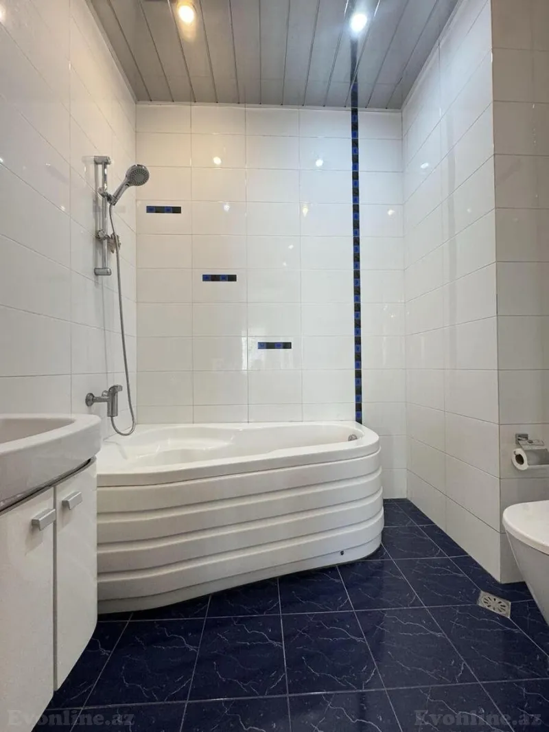 Satılır 4 otaqlı Mənzil Yeni tikili 190 m² Gənclik m. - şəkil 18