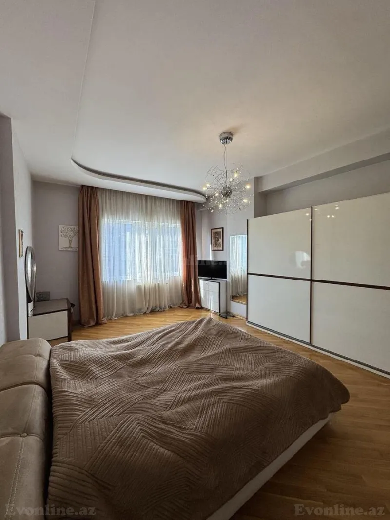 Satılır 4 otaqlı Mənzil Yeni tikili 190 m² Gənclik m. - şəkil 20