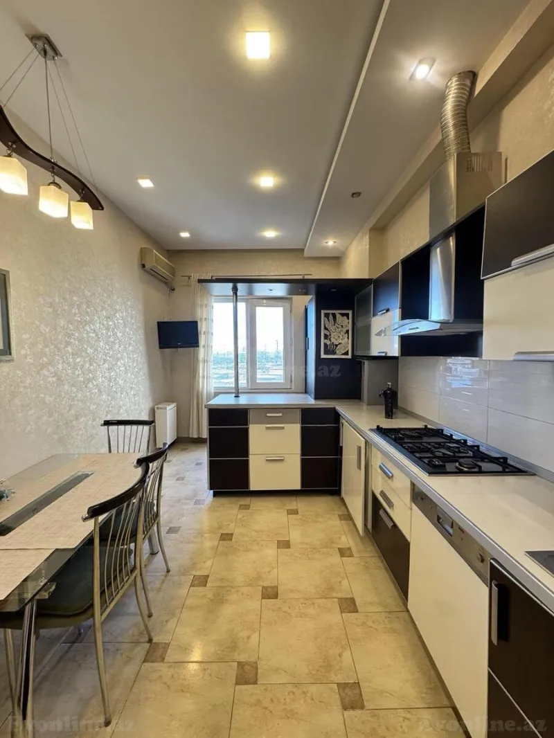 Satılır 4 otaqlı Mənzil Yeni tikili 190 m² Gənclik m. - şəkil 27