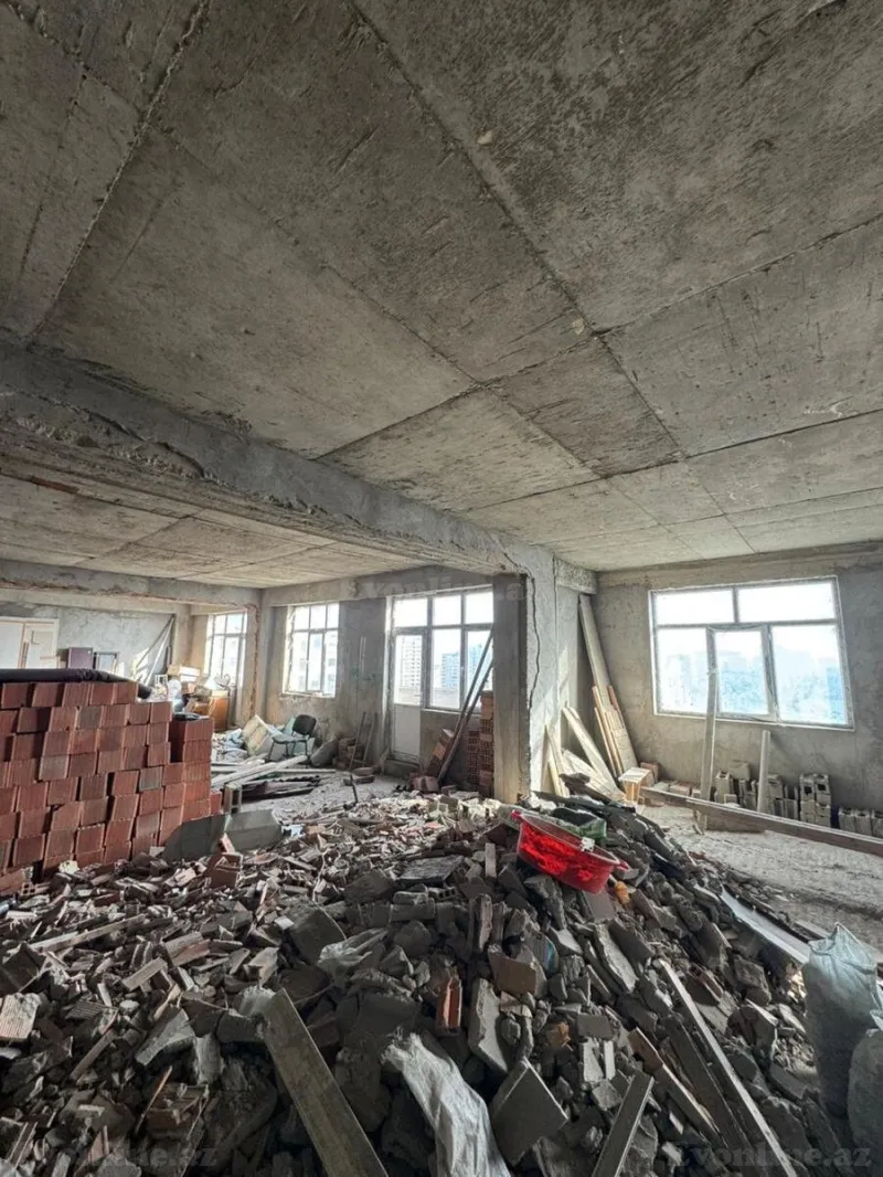 Satılır 5 otaqlı Mənzil Yeni tikili 340 m² İnşaatçılar m. - şəkil 10