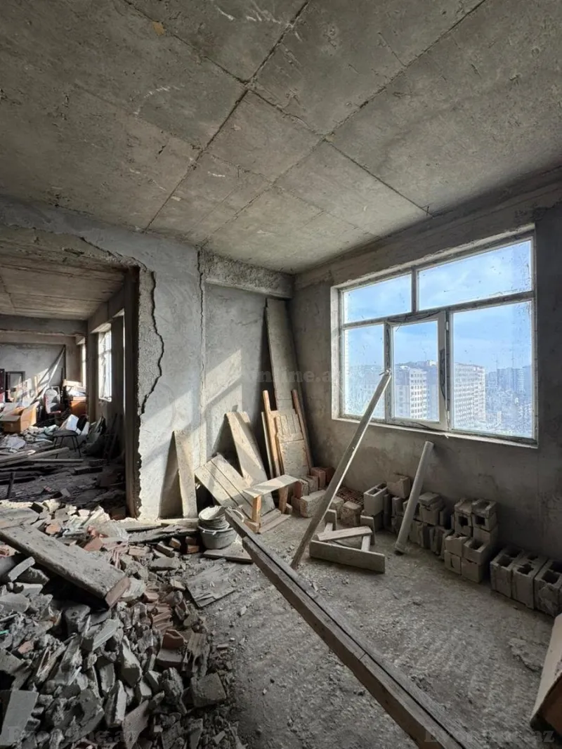 Satılır 5 otaqlı Mənzil Yeni tikili 340 m² İnşaatçılar m. - şəkil 24