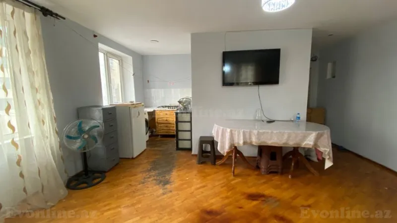Kirayə verilir 1 otaqlı Mənzil Köhnə tikili 35 m² Nəriman Nərimanov m.