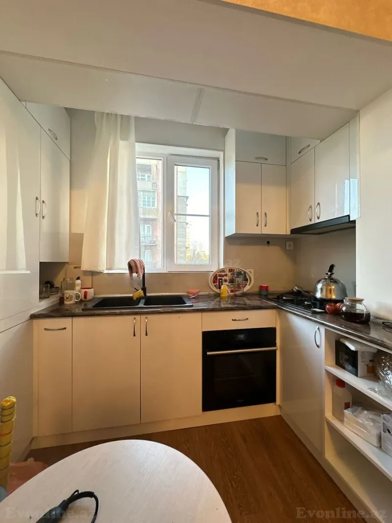 Satılır 2 otaqlı Mənzil Köhnə tikili 55 m² 8-ci mikrorayon - şəkil 6