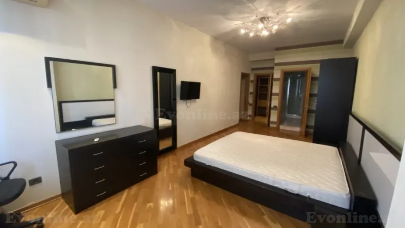 Kirayə verilir 4 otaqlı Mənzil Yeni tikili 220 m² 28 May m. - şəkil 4