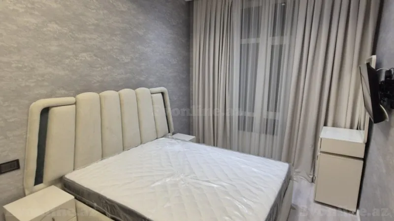 Satılır 2 otaqlı Mənzil Yeni tikili 75 m² Badamdar