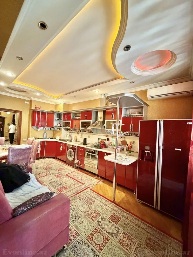 Satılır 4 otaqlı Mənzil Yeni tikili 204 m² Elmlər Akademiyası m. - şəkil 17