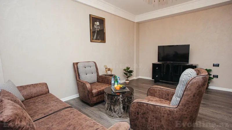 Kirayə verilir 3 otaqlı Mənzil Yeni tikili 200 m² Nizami m. - şəkil 5