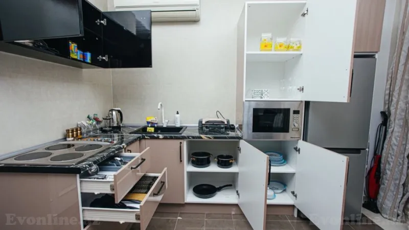 Kirayə verilir 3 otaqlı Mənzil Yeni tikili 200 m² Nizami m. - şəkil 12