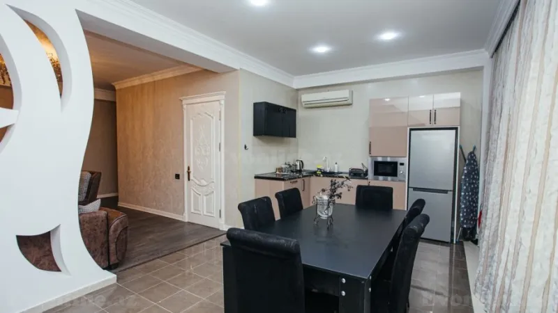 Kirayə verilir 3 otaqlı Mənzil Yeni tikili 200 m² Nizami m. - şəkil 13