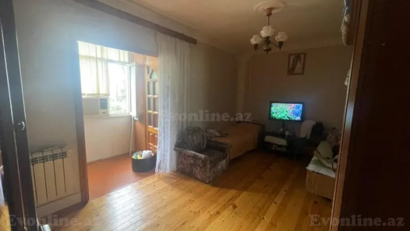 Satılır 3 otaqlı Mənzil Köhnə tikili 72 m² 6-cı mikrorayon - şəkil 2