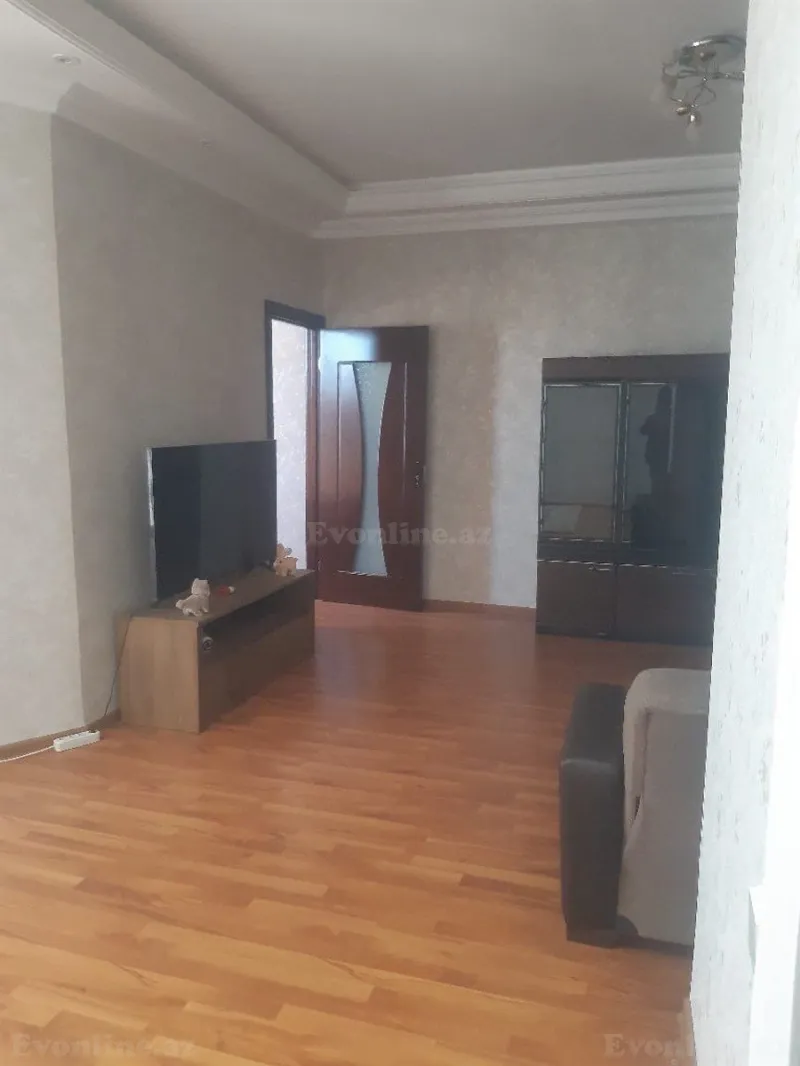 Bakı, Səbail r., Badamdarda 2 otaqlı mənzil kirayə verilir