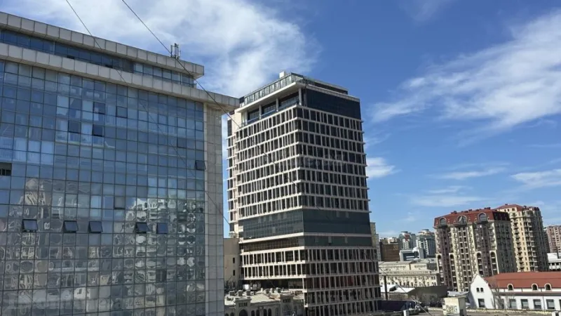 Satılır 4 otaqlı Mənzil Köhnə tikili 120 m² 28 May m. - şəkil 13