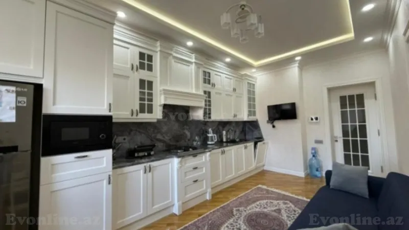 Kirayə verilir 3 otaqlı Mənzil Yeni tikili 160 m² Nərimanov r. - şəkil 4
