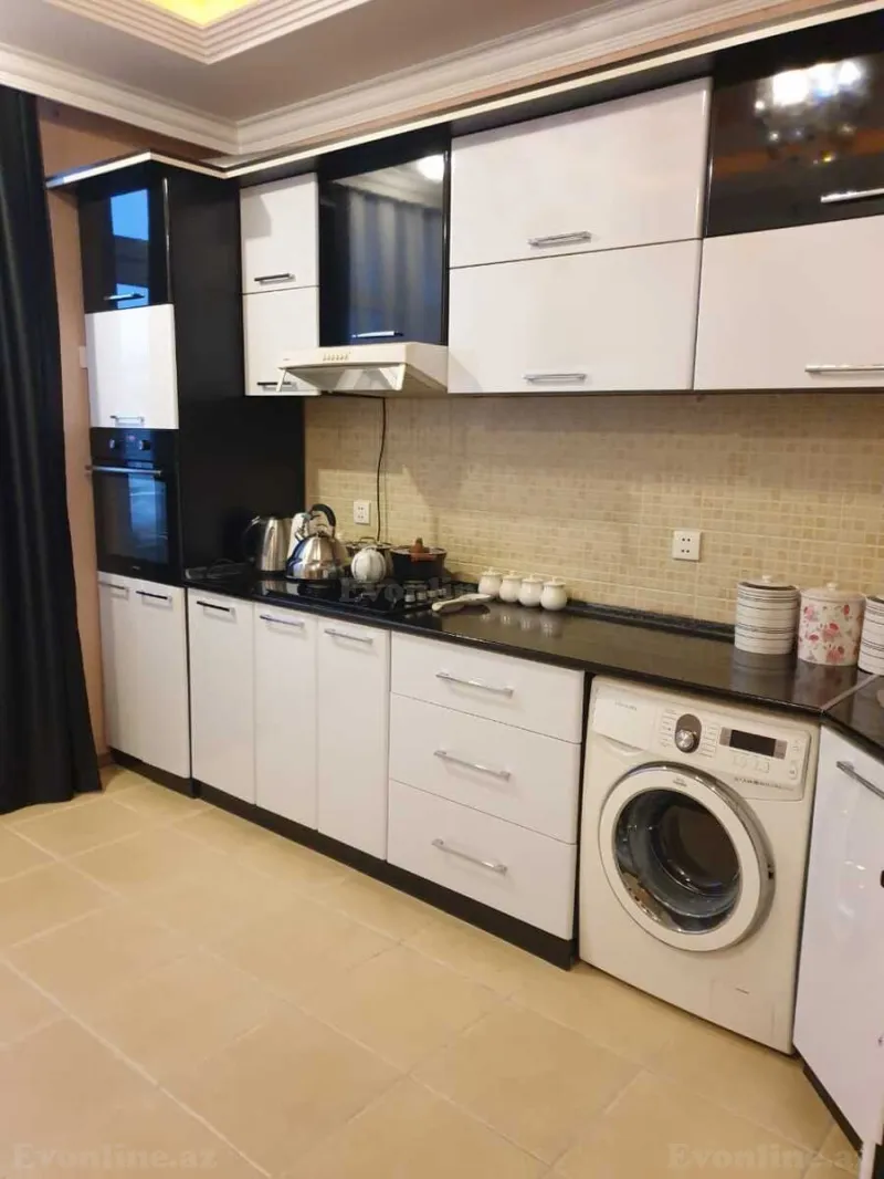 Satılır 3 otaqlı Mənzil Yeni tikili 135 m² 8 Noyabr m. - şəkil 11
