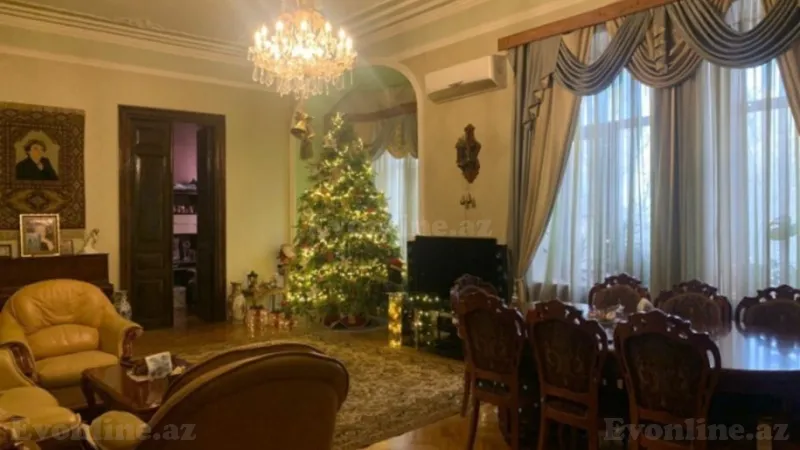 Satılır 6 otaqlı Mənzil Köhnə tikili 220 m² 28 May m. - şəkil 5