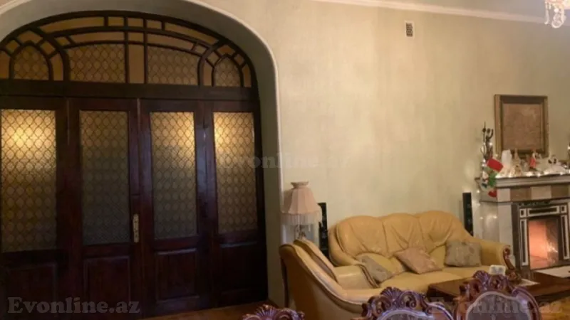 Satılır 6 otaqlı Mənzil Köhnə tikili 220 m² 28 May m. - şəkil 8