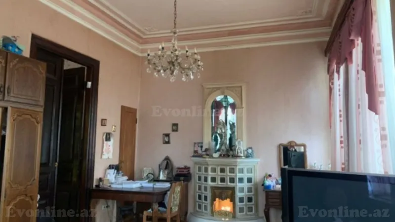 Satılır 6 otaqlı Mənzil Köhnə tikili 220 m² 28 May m. - şəkil 10