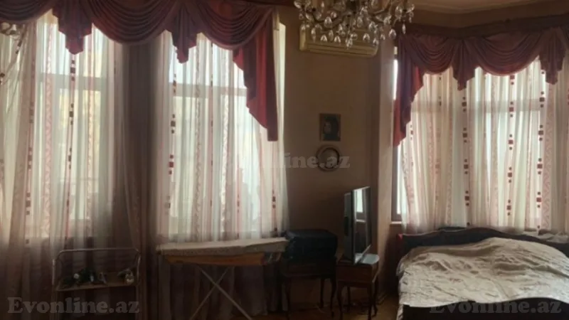 Satılır 6 otaqlı Mənzil Köhnə tikili 220 m² 28 May m. - şəkil 13