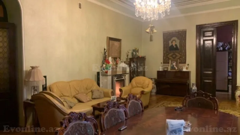 Satılır 6 otaqlı Mənzil Köhnə tikili 220 m² 28 May m. - şəkil 14