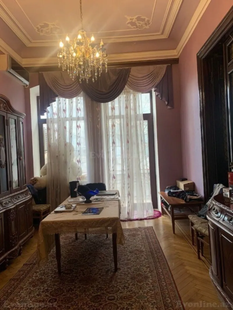 Satılır 6 otaqlı Mənzil Köhnə tikili 220 m² 28 May m. - şəkil 15