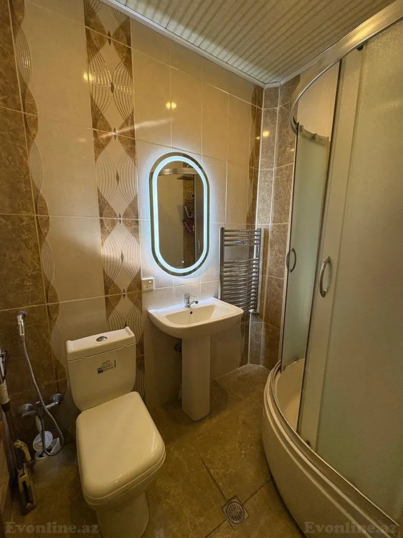 Satılır 2 otaqlı Mənzil Köhnə tikili 70 m² 28 May m. - şəkil 2