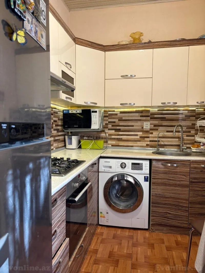 Satılır 2 otaqlı Mənzil Köhnə tikili 70 m² 28 May m. - şəkil 3