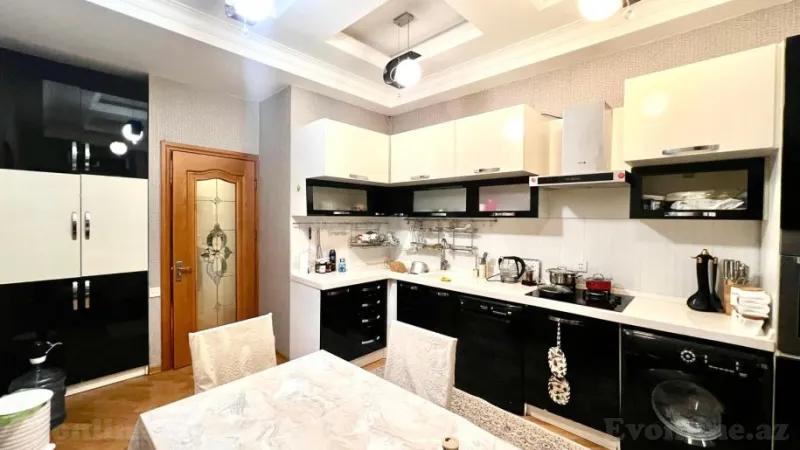 Satılır 4 otaqlı Mənzil Yeni tikili 165 m² Nəsimi r. - şəkil 5