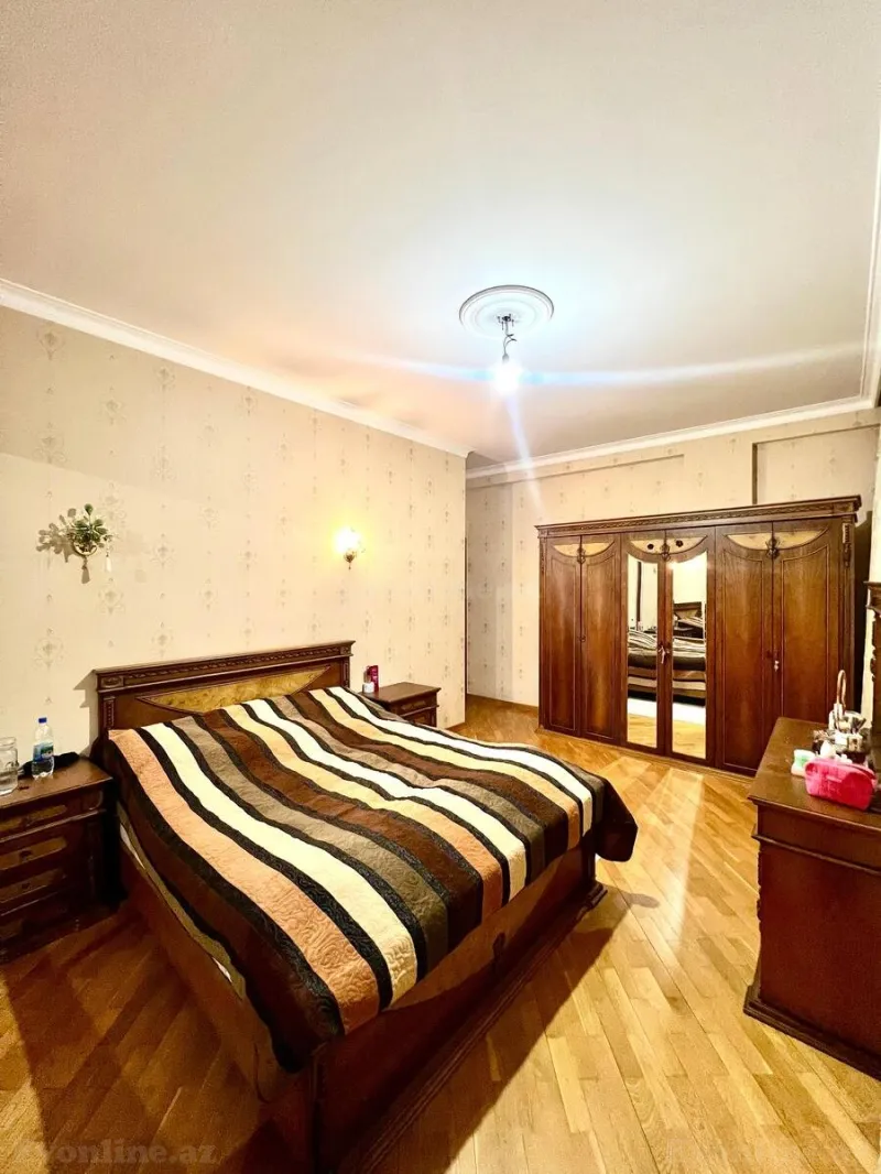 Satılır 4 otaqlı Mənzil Yeni tikili 165 m² Nəsimi r. - şəkil 7