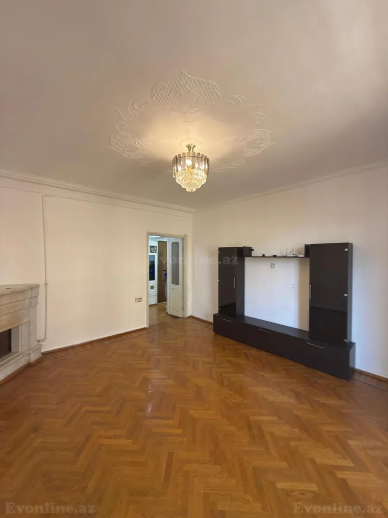 Satılır 2 otaqlı Mənzil Köhnə tikili 55 m² Sahil m. - şəkil 5