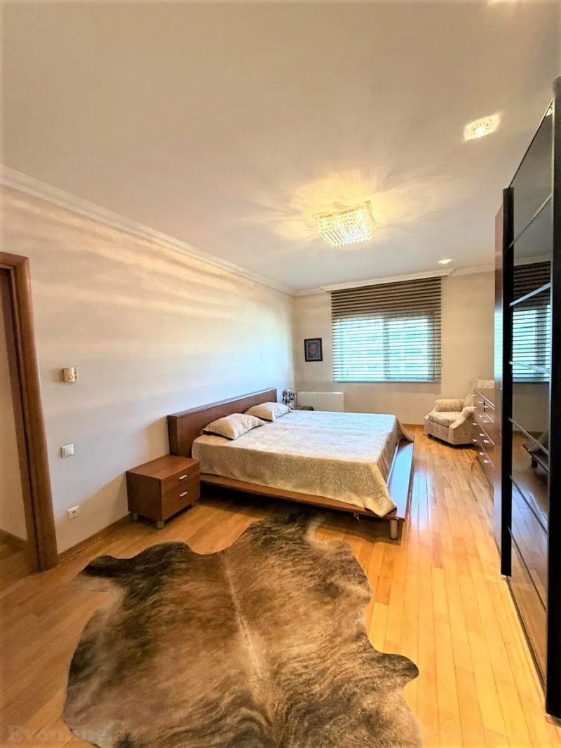 Kirayə verilir 4 otaqlı Mənzil Yeni tikili 170 m² 28 May m. - şəkil 8