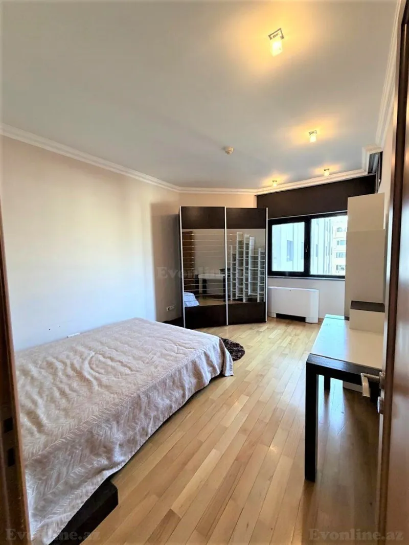 Kirayə verilir 4 otaqlı Mənzil Yeni tikili 170 m² 28 May m. - şəkil 10