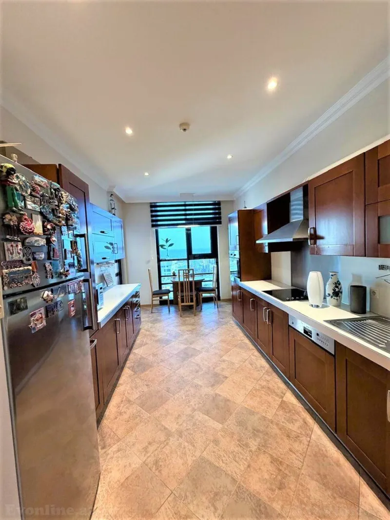 Kirayə verilir 4 otaqlı Mənzil Yeni tikili 170 m² 28 May m. - şəkil 14