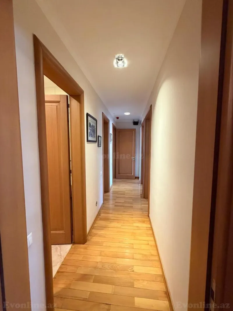 Kirayə verilir 4 otaqlı Mənzil Yeni tikili 170 m² 28 May m. - şəkil 19