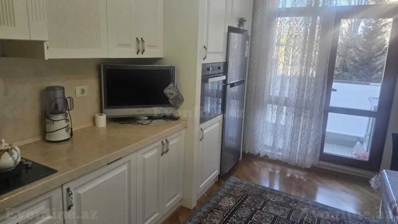 Kirayə verilir 3 otaqlı Mənzil Yeni tikili 117 m² İnşaatçılar m. - şəkil 10