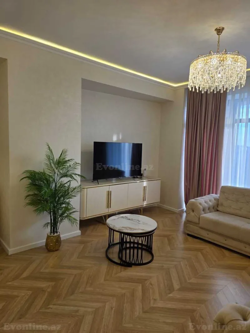 Kirayə verilir 3 otaqlı Mənzil Yeni tikili 148 m² 8 Noyabr m. - şəkil 2