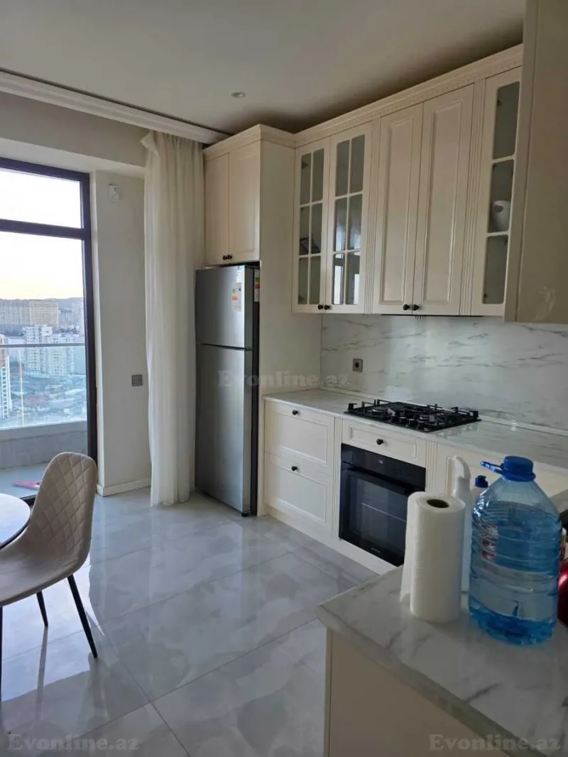 Kirayə verilir 3 otaqlı Mənzil Yeni tikili 148 m² 8 Noyabr m. - şəkil 25