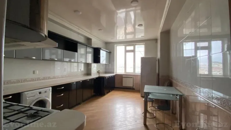 Satılır 5 otaqlı Mənzil Yeni tikili 280 m² Gənclik m. - şəkil 17