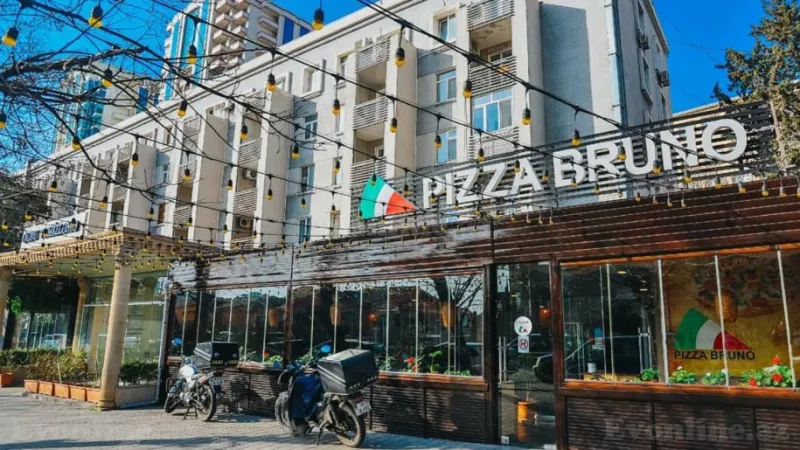 Satılır 2 otaqlı Mənzil Köhnə tikili 60 m² Yasamal r. - şəkil 2