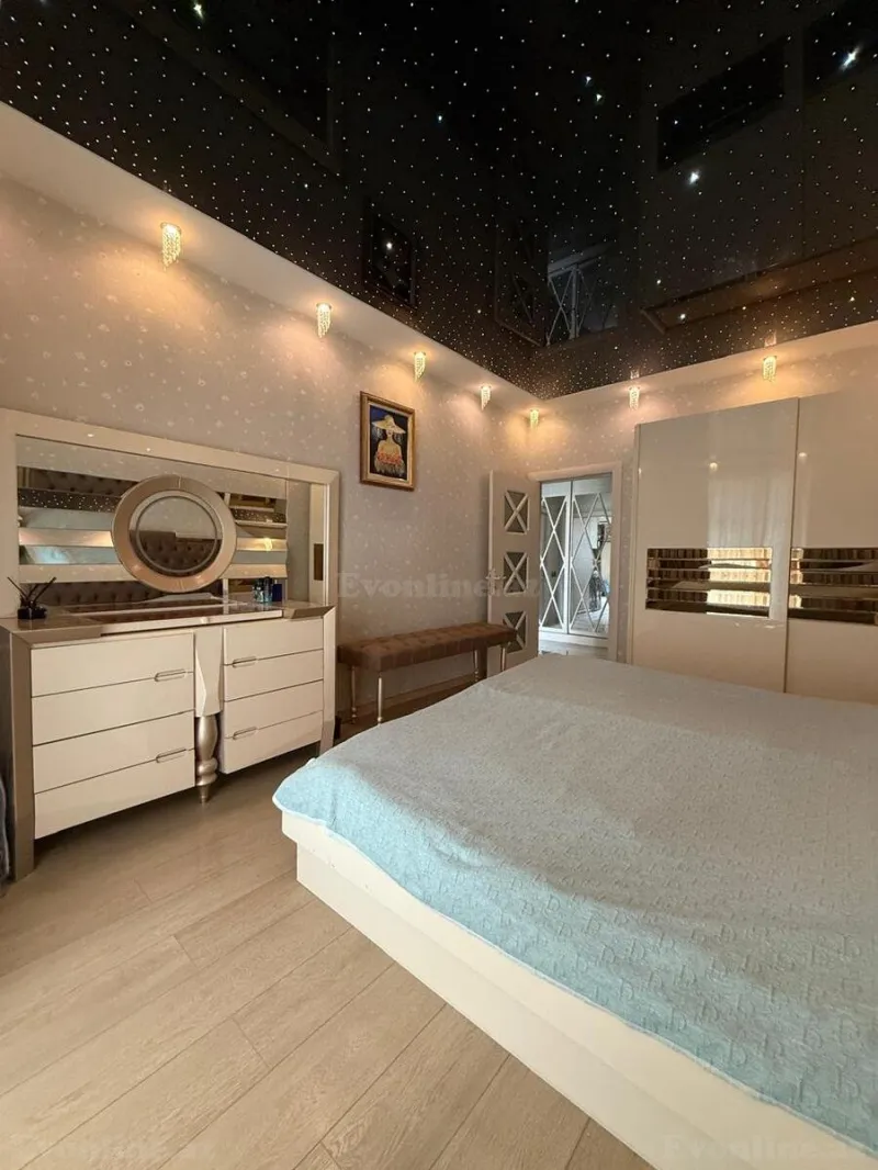 Kirayə verilir 2 otaqlı Mənzil Yeni tikili 110 m² 8 Noyabr m. - şəkil 2