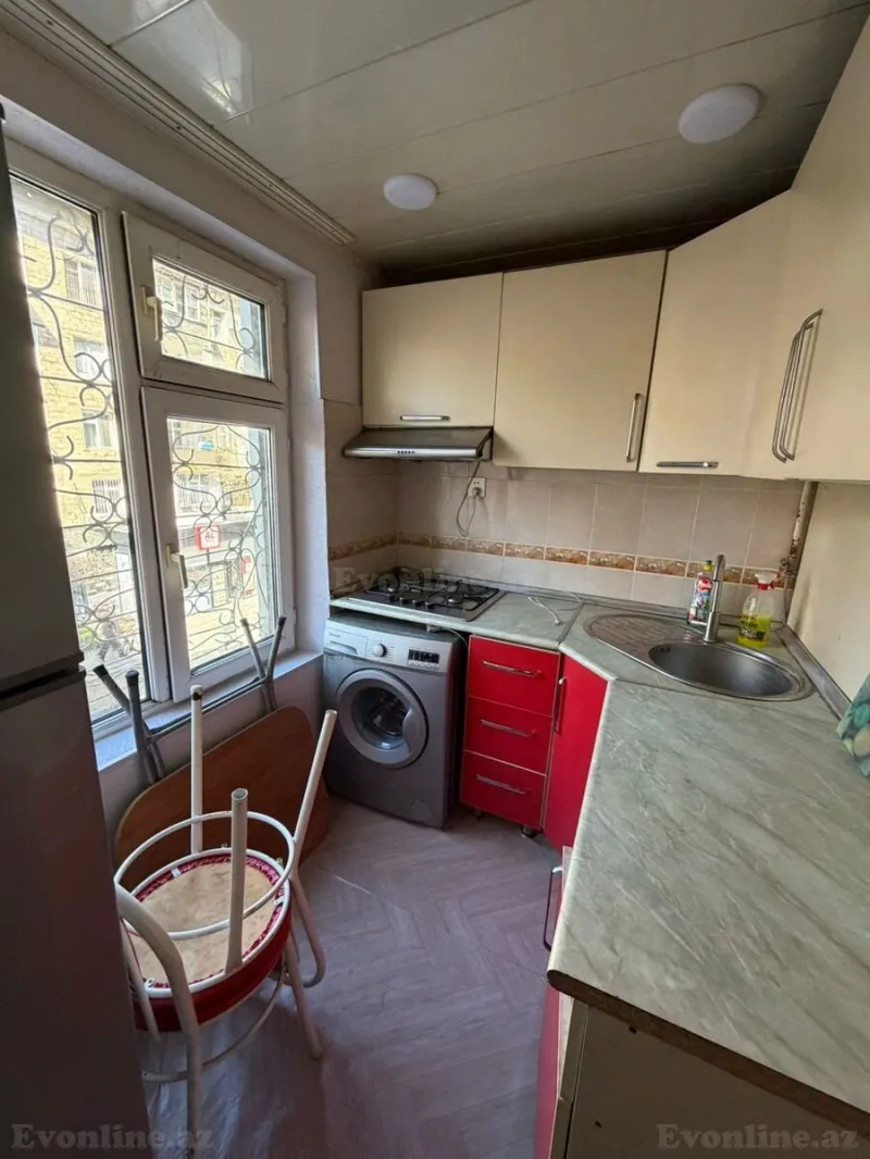 Kirayə verilir 2 otaqlı Mənzil Köhnə tikili 60 m² Elmlər Akademiyası m. - şəkil 4