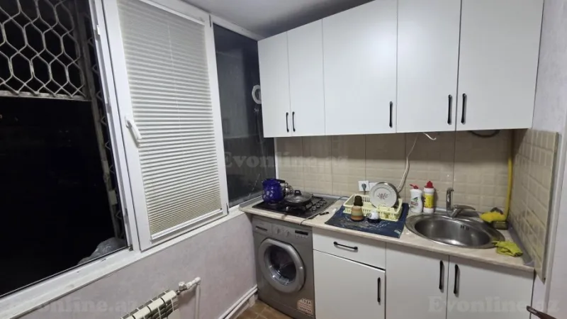 Satılır 1 otaqlı Mənzil Köhnə tikili 40 m² Nəsimi r.