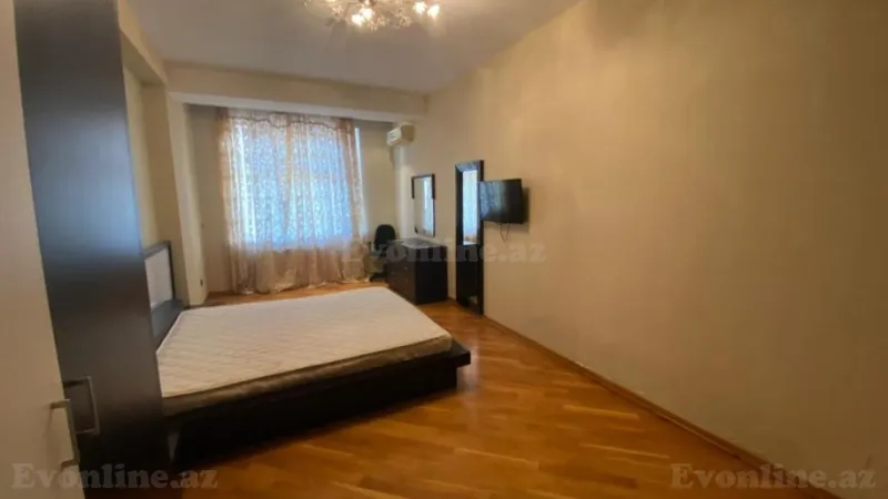 Kirayə verilir 4 otaqlı Mənzil Yeni tikili 220 m² 28 May m. - şəkil 6