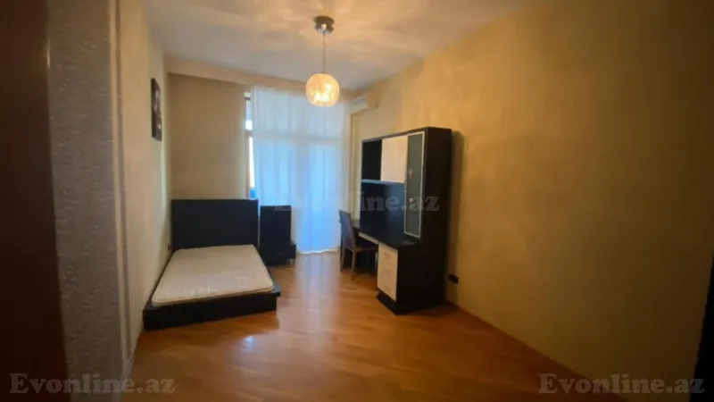 Kirayə verilir 4 otaqlı Mənzil Yeni tikili 220 m² 28 May m. - şəkil 9