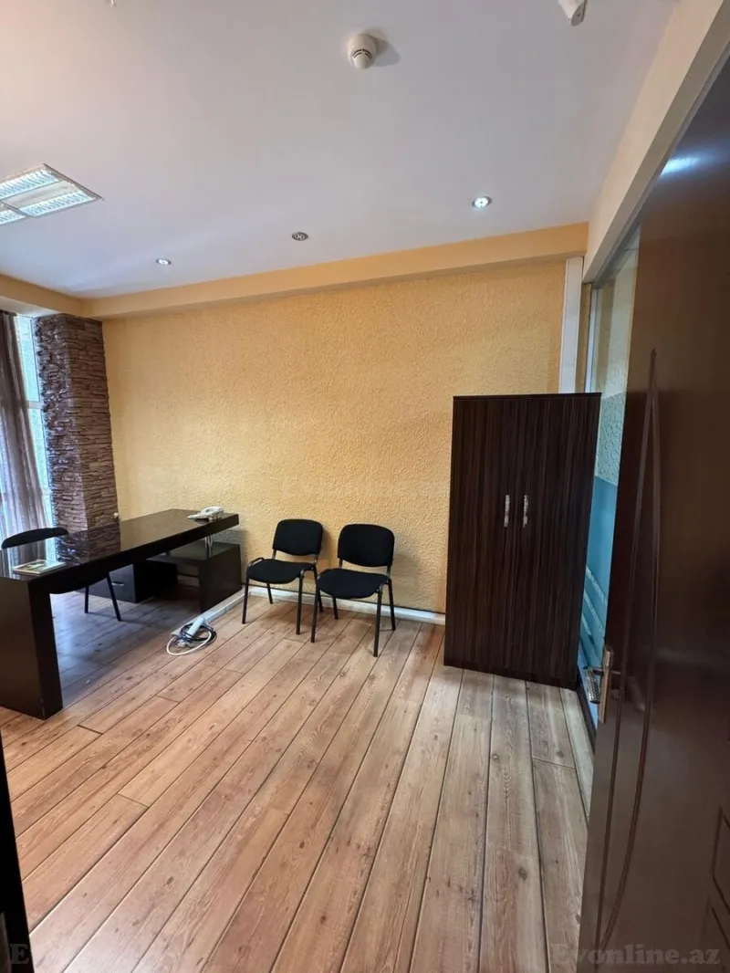 Kirayə verilir Ofis 180 m² Nəsimi r. - şəkil 6