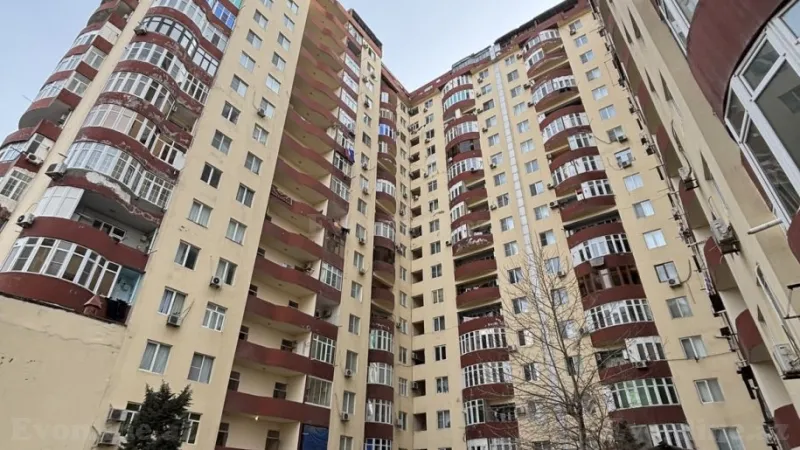 Satılır 3 otaqlı Mənzil Yeni tikili 70 m² 8-ci kilometr